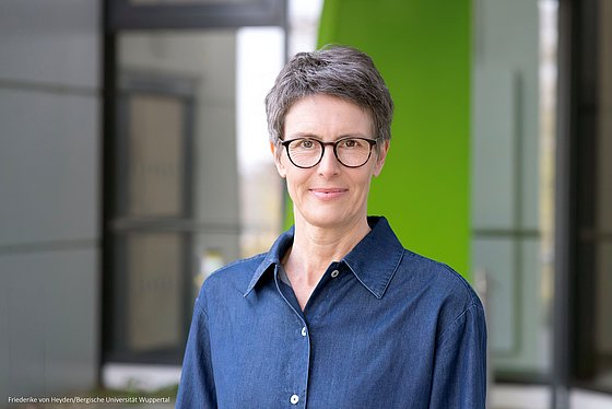 Portraitfoto Prof. Dr. Vivien Heller