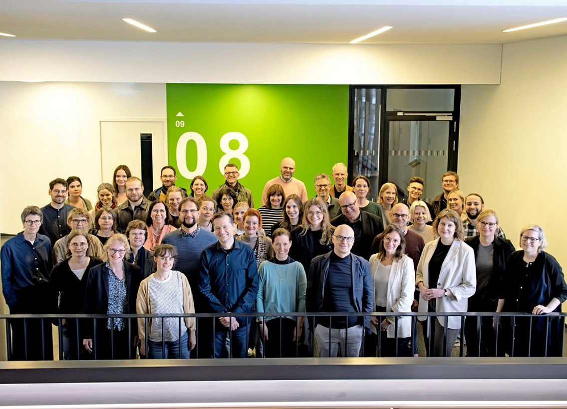 Gruppenbild aller Mitarbeiter*innen der Germanistik